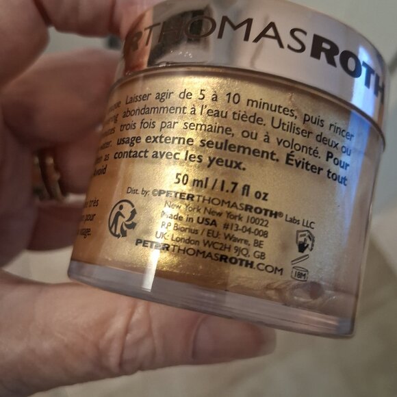 PeterThomas Roth 24 kt Gold Face Mask - Picture 3 of 3